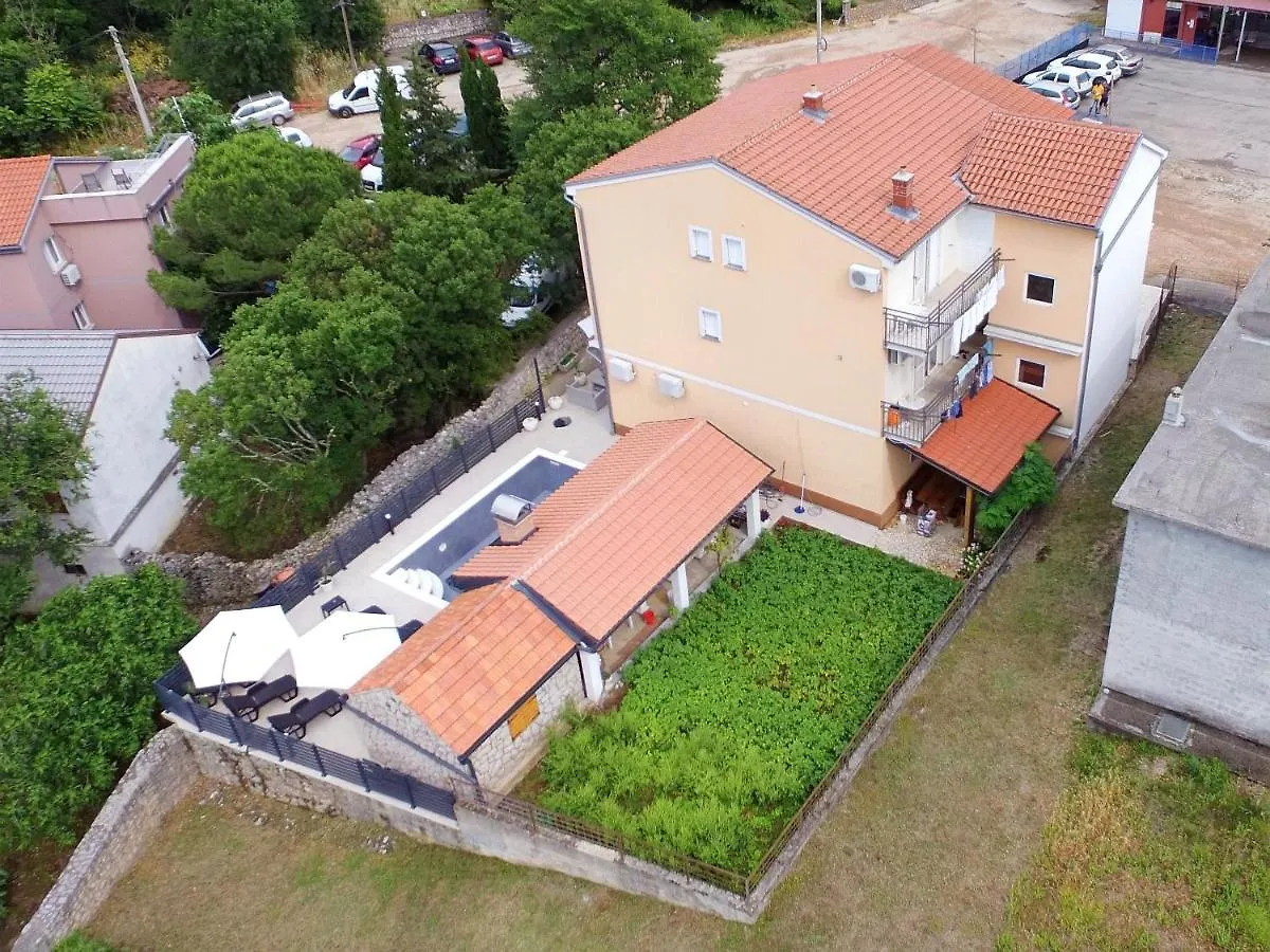 Apartments Njegovan Crikvenica 0*,  Croatia