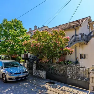 Alex Apartman